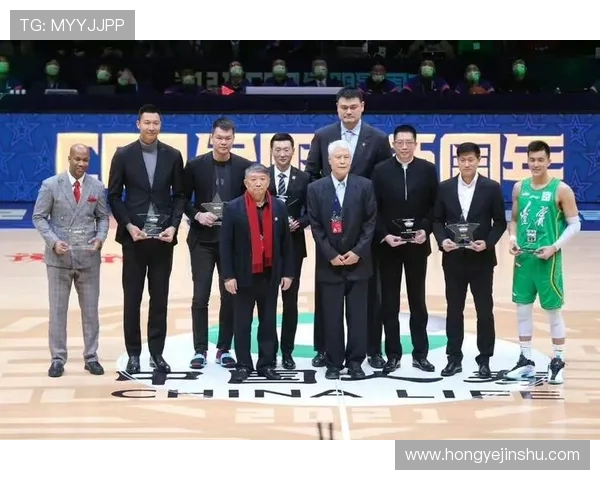 篮球巨星驾临赛场，挑战极限成就传奇时刻，激燃球迷热血盛宴