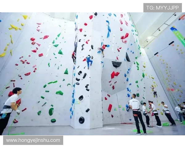 成都攀岩队与杭州攀岩队赛后复盘分析团队配合与战术执行的关键要素