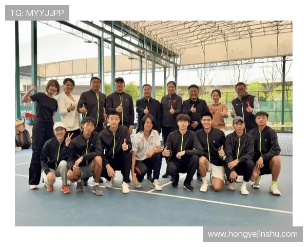 重庆网球队逆袭之路揭秘：世界杯预选赛中的拼搏与荣耀