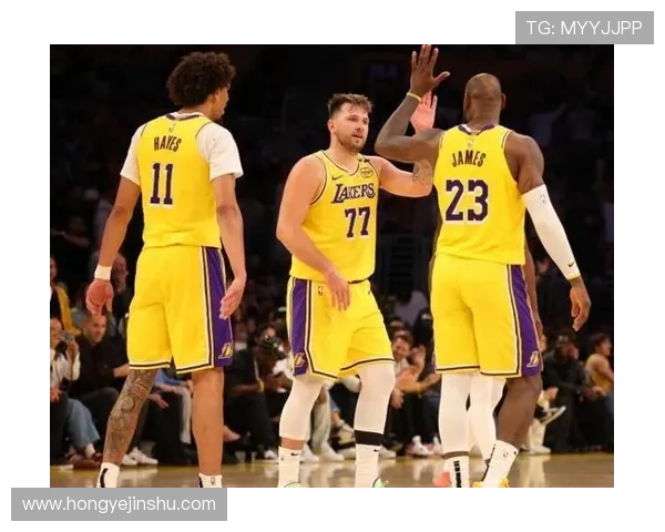 2020年湖人与掘金季后赛激战回顾：传奇对决与历史瞬间的交汇